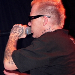 20110203_1585570432