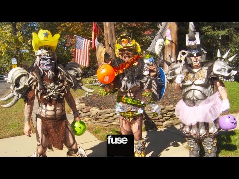 GWAR goes Trick-or-Treating!