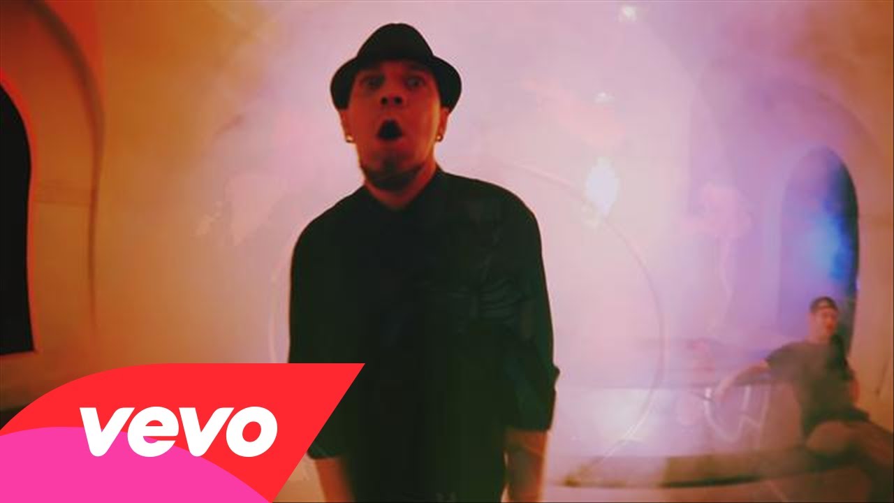 Villebillies – “Love Is Kind Of Crazy”