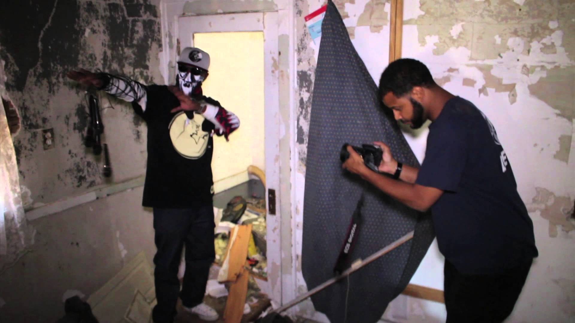 Esham – TRIP THRU HELL doors studio