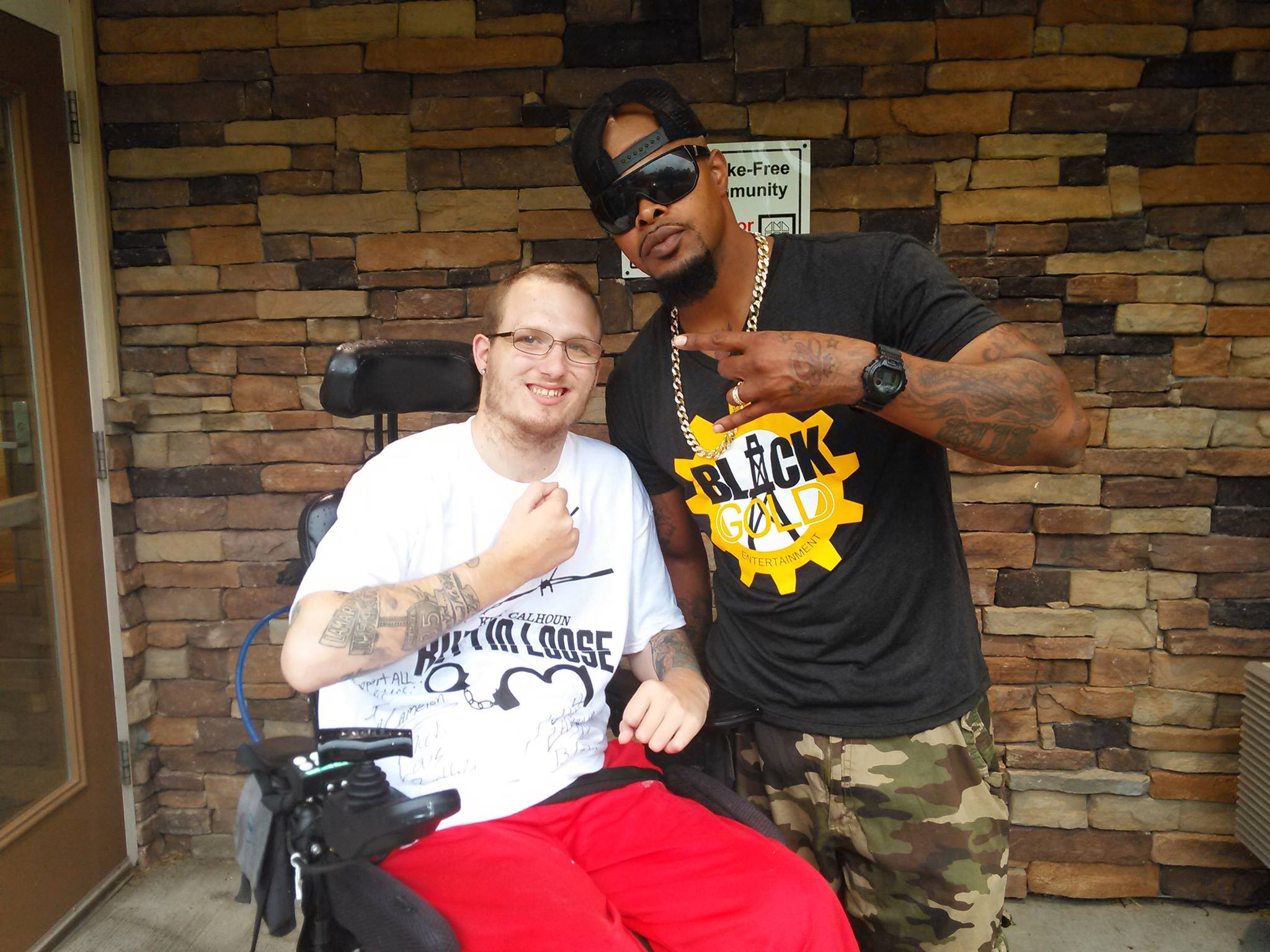 Kutt Calhoun Makes Surprise Fan Visit