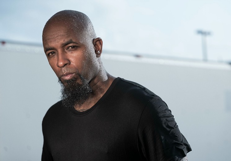 tech-n9ne-dennys-ilic