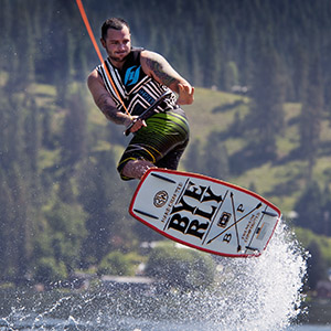 srx OUTDOORS WAKEBOARDING 10