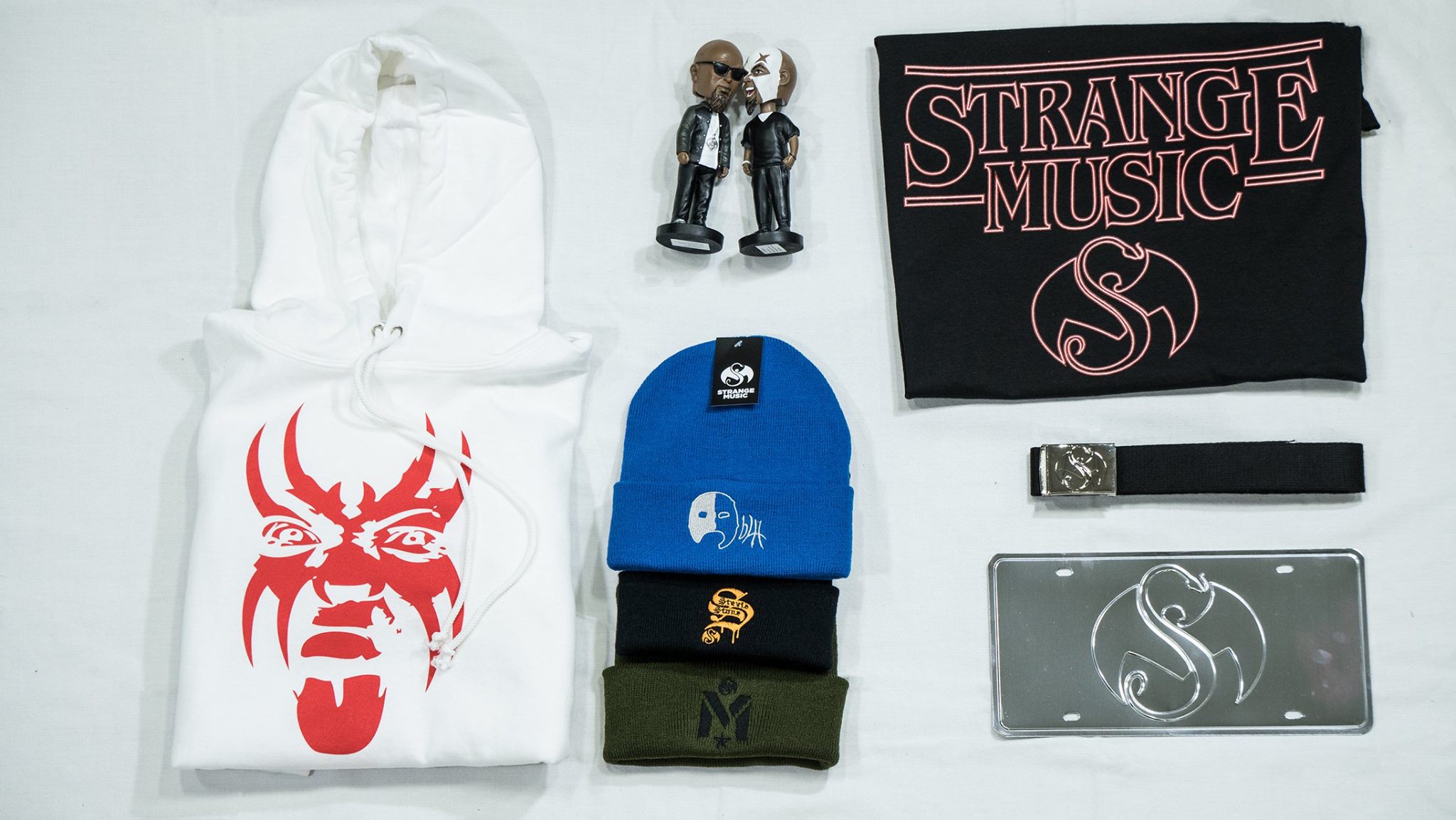 strangegiving2017sale